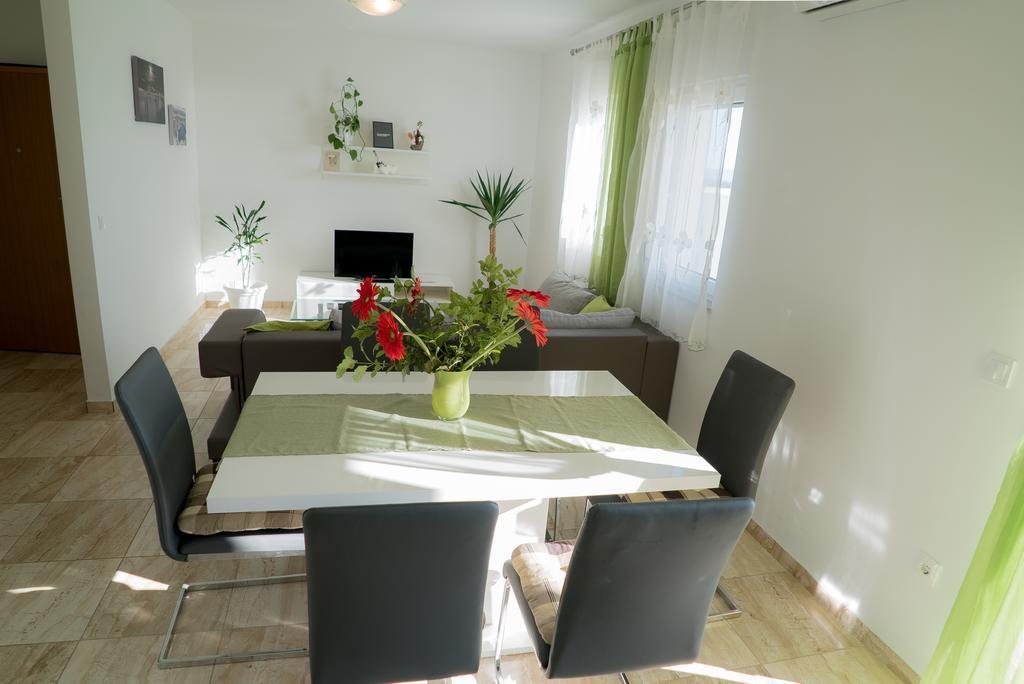 Apartmani Ruzica ماكارسكا المظهر الخارجي الصورة
