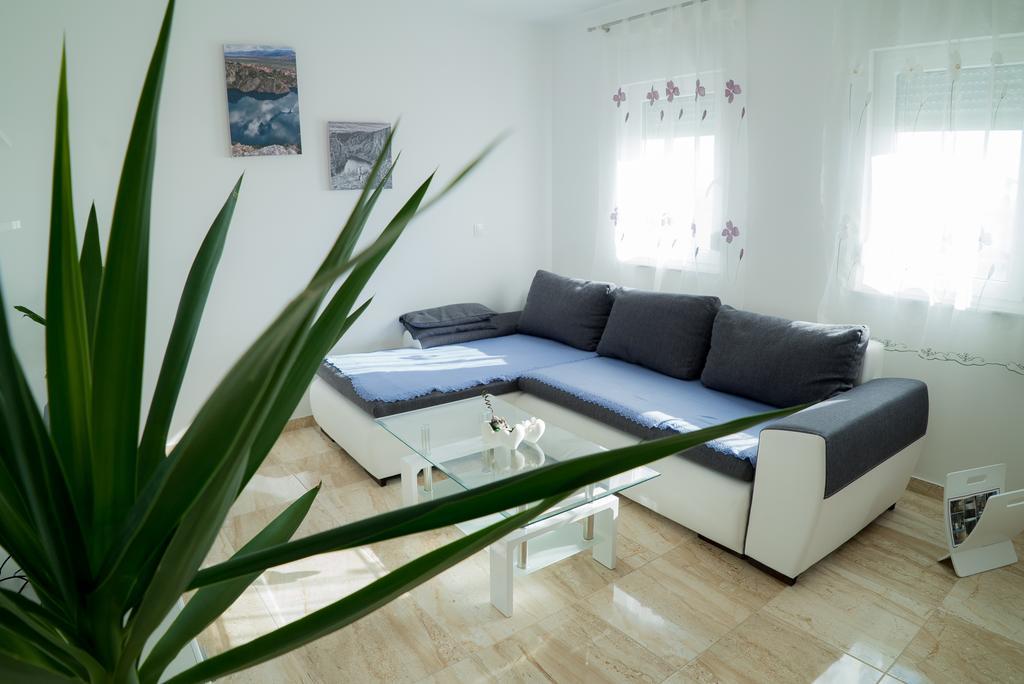 Apartmani Ruzica ماكارسكا المظهر الخارجي الصورة